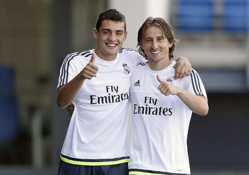 2B86388A00000578-0-Mateo_Kovacic_left_has_credited_Croatia_team_mate_Luka_Modric_fo-a-173_1440077474744