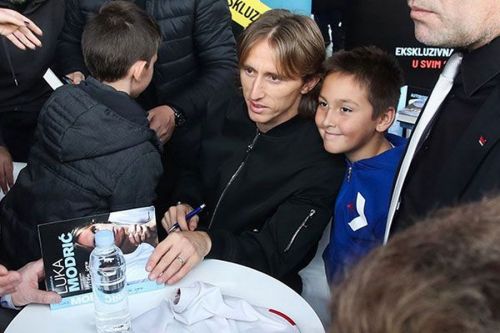 20191811-gettyimages-1183030784_2_20191117083056(1)