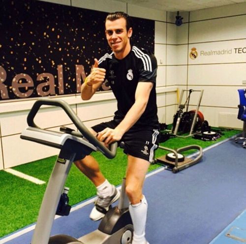 CDNEayRWAAAPwWd.jpg large