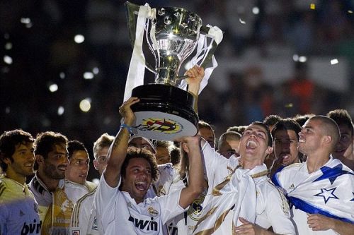 20170827-article-2328074-19E6CDFE000005DC-338_634x525