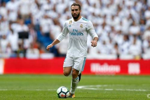 2017-11-18-_2RM2040Thumb