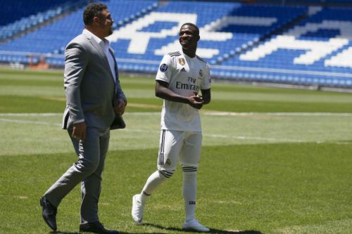 20192211-15744121983361