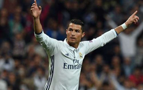 cristianoronaldo-cropped_1fyelxludf4tl164namnow3aw