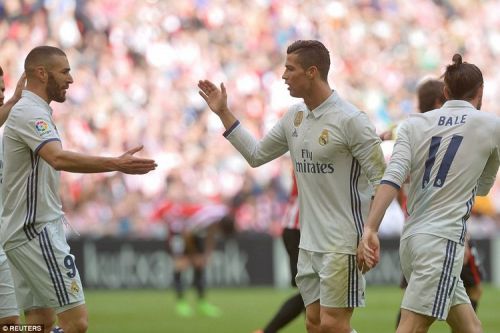 20170320-3E67B59000000578-4326970-image-a-89_1489852823624