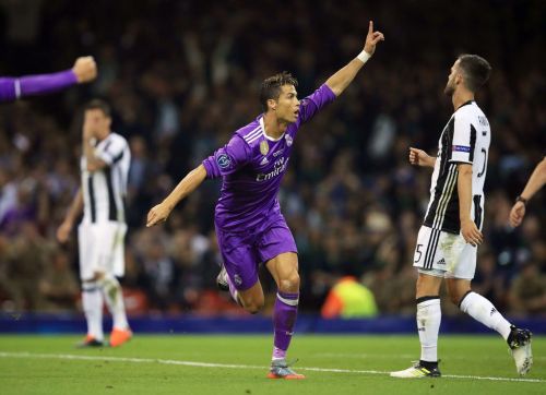 20170607-cristiano-ronaldo-pour-180-me-le-psg-et-monaco-y-croient-ronaldo-82,182489