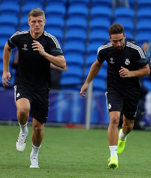 1407787446796_wps_14_epa04349768_Real_Madrid_p