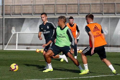 20181113 - mariano-grupo_HE26067Thumb