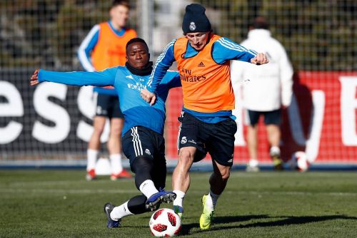 20190109 - modric-vinicius_HE16402Thumb