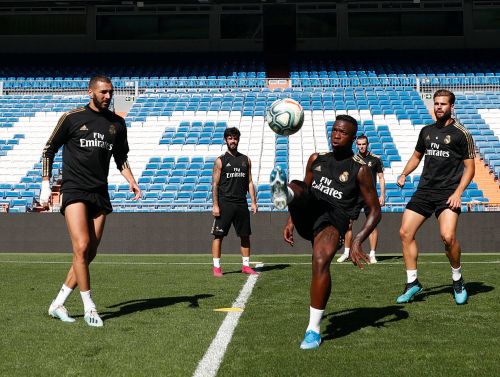 20192208-_av17880_20190822120624