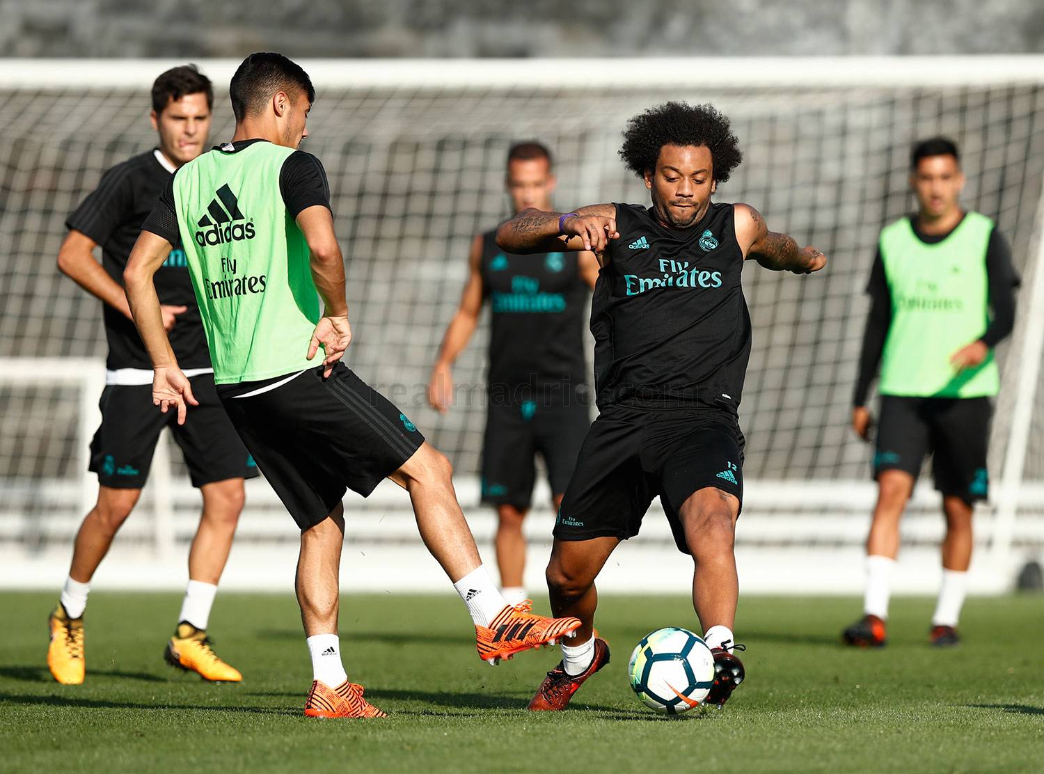 Real Madrid тренировка. Кастилью футболист. Команда Castilia. Real Madrid Training.