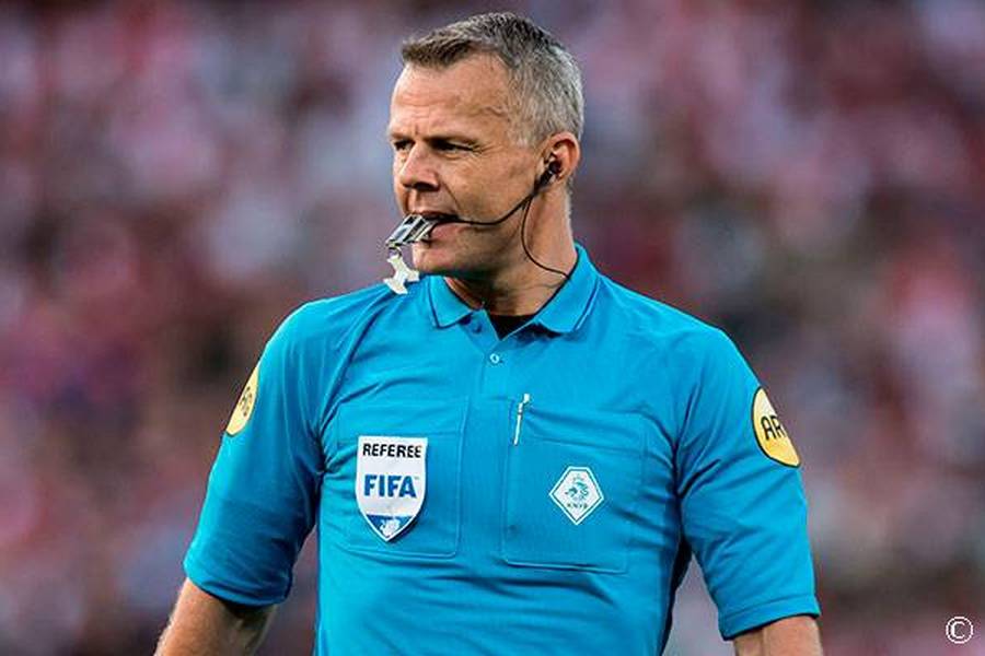 Who is referred to as. Real Bayern referee. Бьорн кёйперс нидерландский футбольный судья.