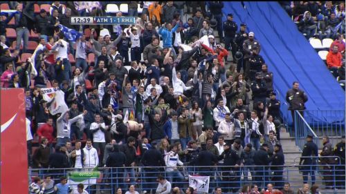 Сектор мадридистов после первого гола сливочных