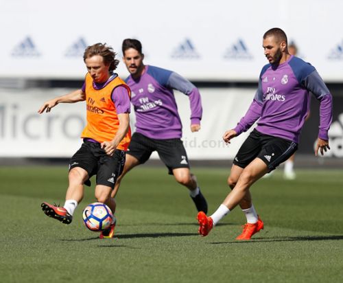 modric-2_HE11941Thumb